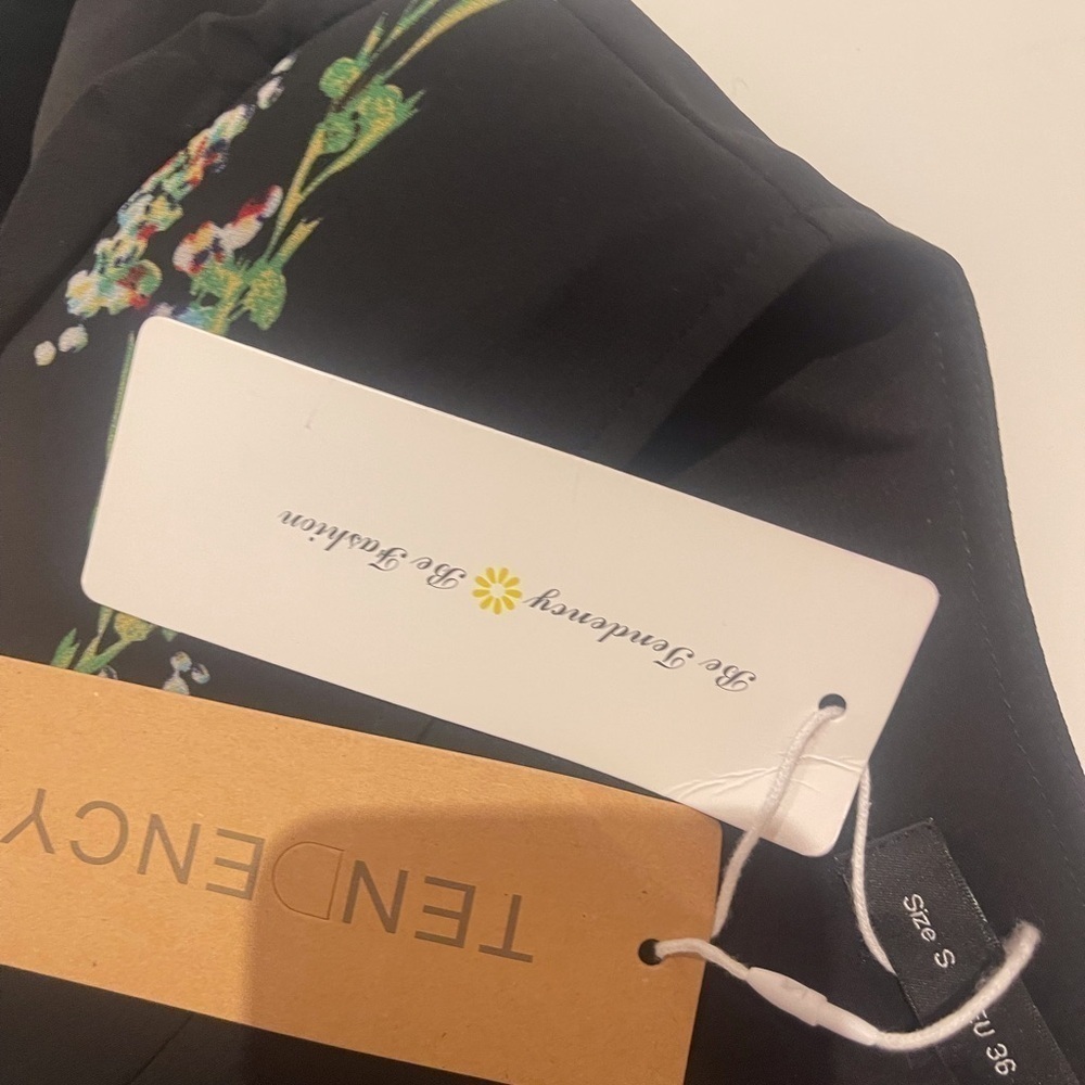3/15$ The ency floral dress nwt​ - Picture 5 of 6